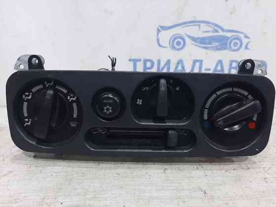 Блок управления кондиционером Mitsubishi Pajero Sport 1996-2008 MR360596 (Арт. 26789) Киев