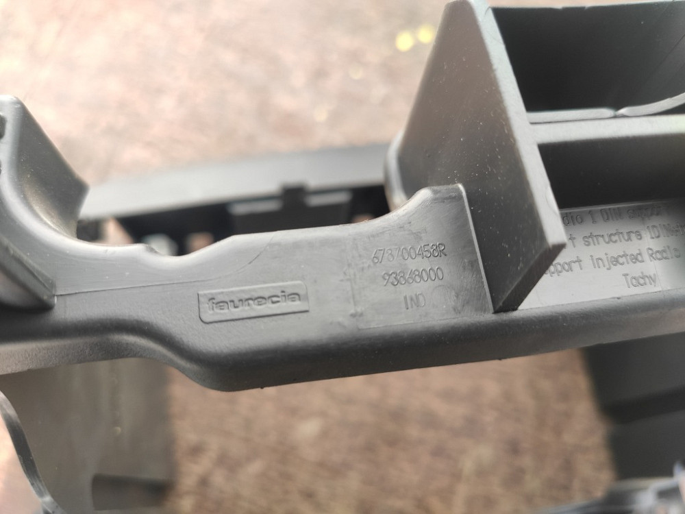 Кронштейн крепления центральной консоли Renault Trafic III 2014-2021 (678700458R) Ковель - изображение 3