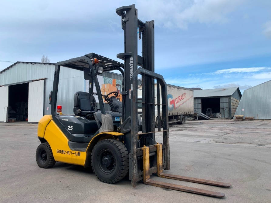 Вилочный автопогрузчик Komatsu, с боковым смещением и мачтой 4.5 метра. Винница - изображение 6