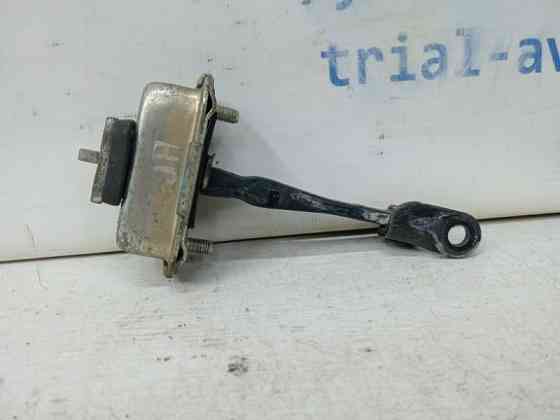 Ограничитель двери передний правый SsangYong Korando C200 2.0 DIESEL D20DT 2010 (б/у) Киев