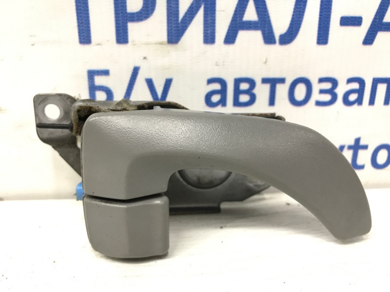 Ручка двери внутренняя правая Kia Sorento BL 2.5 DIESEL D4CB 2002 (б/у) Київ - зображення 1