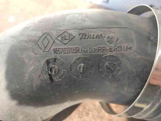 Патрубок интеркулера Opel Movano B 2.3 dci 2010-2021 (165763705R) Ковель