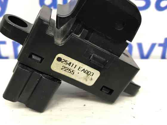 Кнопка стеклоподъемника Nissan Pathfinder R51 2.5 DIESEL YD25DDTI 2004 (б/у) Киев