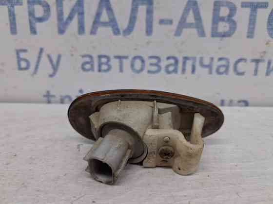 Повторитель поворотника Mitsubishi Pajero Sport 1996-2008 MR522027 (Арт. 61255) Київ