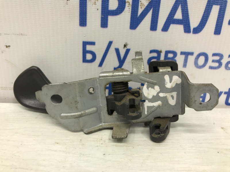 Ручка двери внутренняя левая Mitsubishi Pajero Sport K9 2.5 DIESEL 4D56 1996 (б/у) Киев - изображение 3