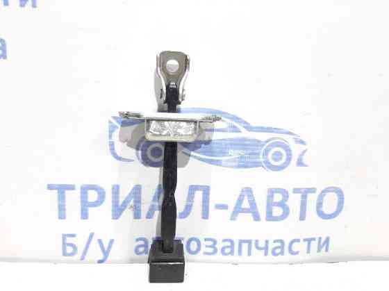 Ограничитель двери задний левый Mitsubishi Lancer 10 2.0 2007 (б/у) Киев