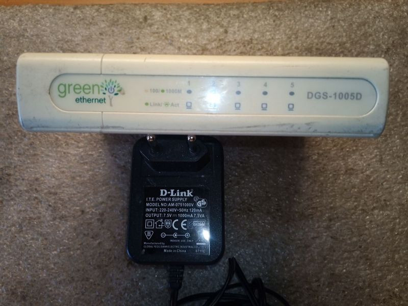 Маршрутизатор D-LINK DGS-1005D Киев - изображение 1