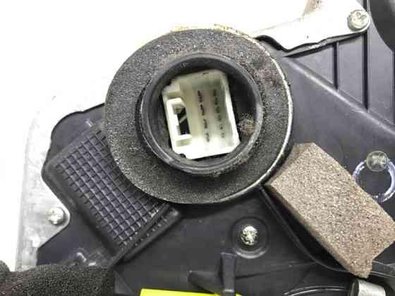 Замок двери передний правый Lexus RX 350 XU30 3.5 БЕНЗИН 2GRFE 2003 (б/у) Київ