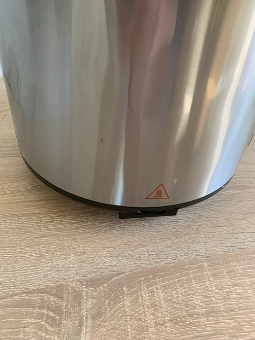 Мультиварка Tristar RK-6138 Вм'ятина на корпусі Львов - изображение 3