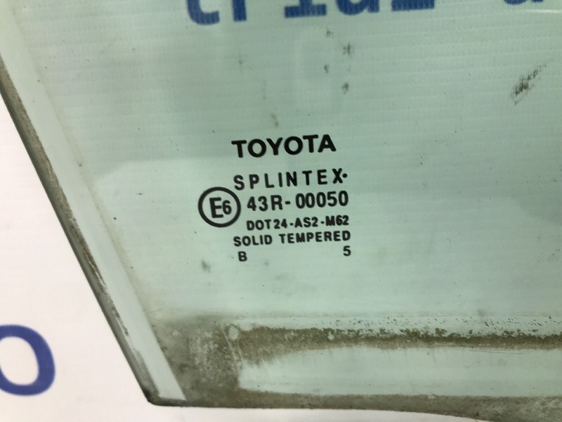 Стекло двери переднее правое Toyota Avensis T25 1.8 БЕНЗИН 1ZZFE 2002 (б/у) Киев - изображение 3