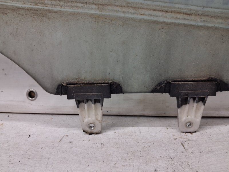 Стекло двери переднее правое Suzuki Grand Vitara JT 2.7 БЕНЗИН H27A 2005 (б/у) Киев - изображение 2