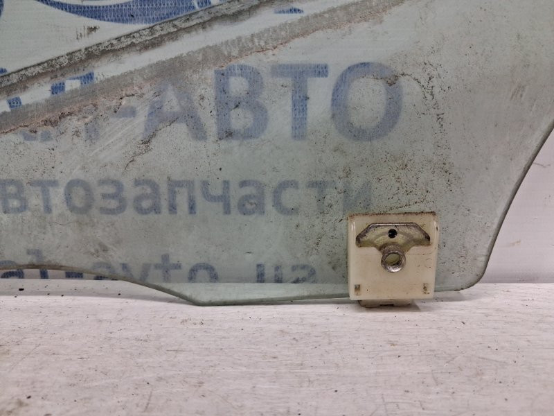 Стекло двери заднее левое Mazda 3 BK 1.6 БЕНЗИН Z6 2003 (б/у) Київ - зображення 2