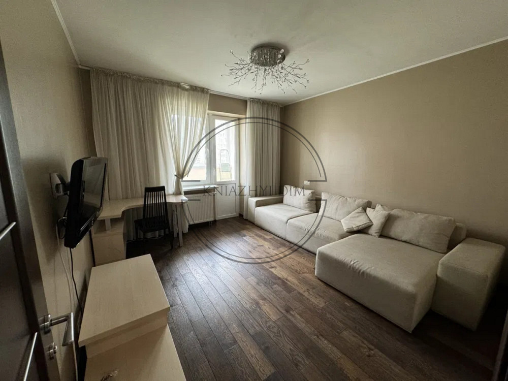 Продаж 3 кімнатної квартири по вул. Ахматової 35 21146388 Київ - зображення 1