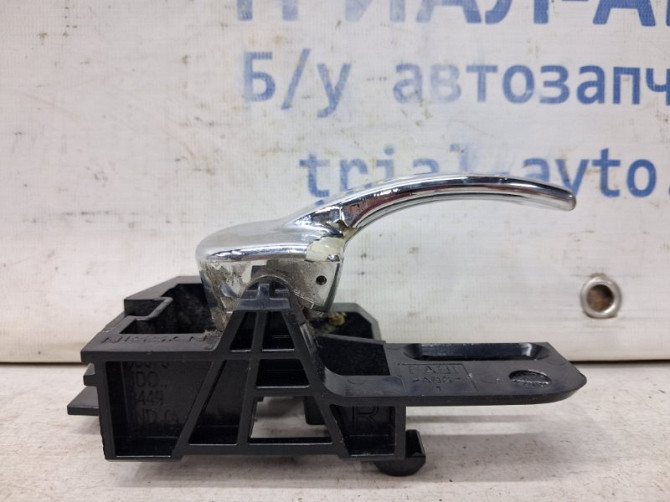 Ручка двери внутренняя правая Nissan Qashqai J10 2.0 БЕНЗИН MR20DE 2006 (б/у) Київ - зображення 2