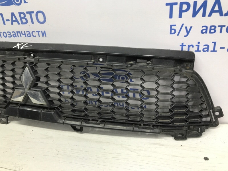 Решетка радиатора Mitsubishi Outlander XL 2.2 DIESEL 4N14 2007 (б/у) Киев - изображение 3