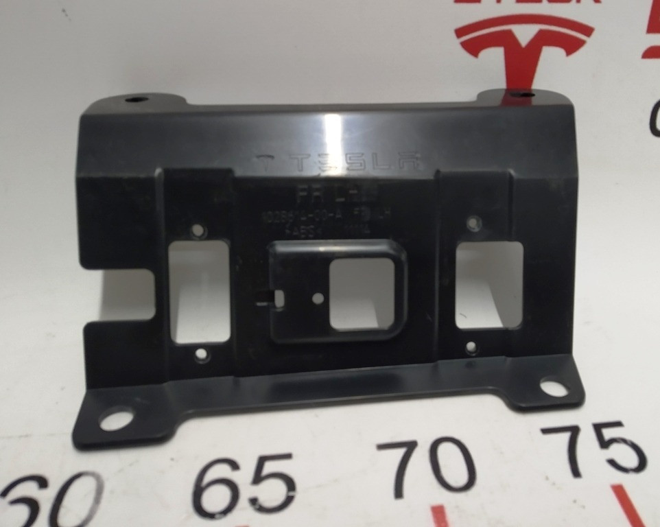 Кронштейн крепления блока управления стеклопод. и зеркалами двери передней левой Tesla model S 10286 Киев - изображение 2