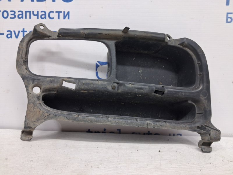 Решетка противотуманки правая Toyota Avensis T25 1.8 БЕНЗИН 1ZZFE 2002 (б/у) Київ - зображення 1