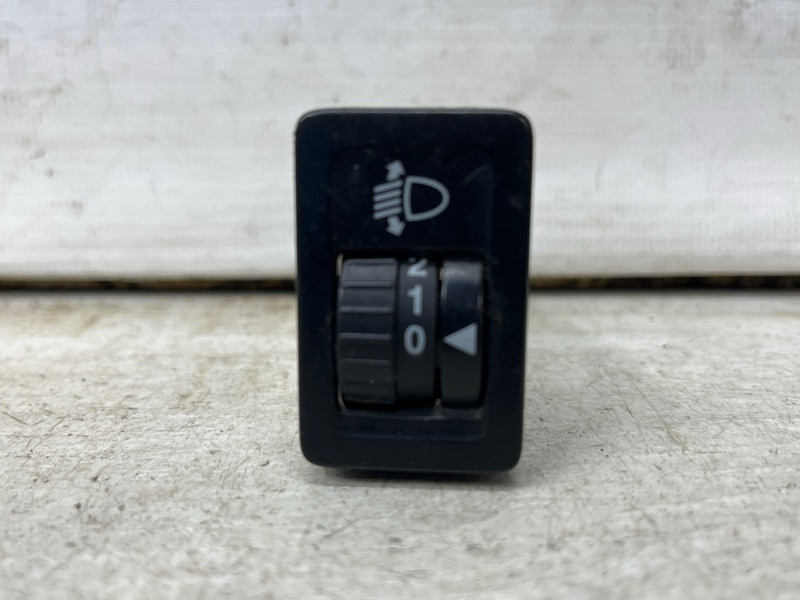 Корректор фар Suzuki Grand Vitara 2005-2016 35180-62J00 (Арт. 70432) Київ - зображення 1