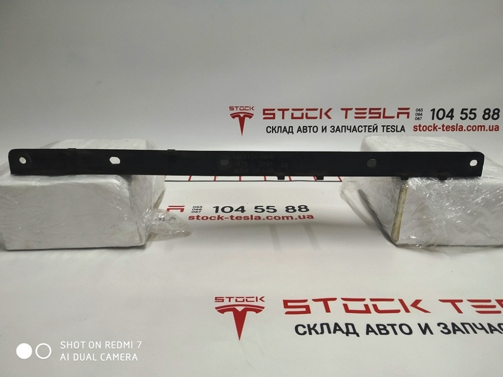 Задний молдинг (плавник) защиты двигателя левый малый Tesla model S 6008186-00-D Київ - зображення 4