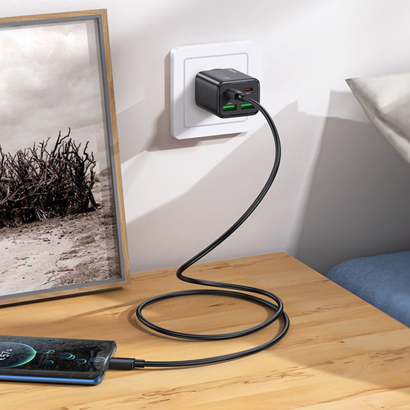 СЗУ Hoco N55 Fundador PD20W+QC3.0 (2USB-A/2C) + кабель Type-C to Type-C Херсон - зображення 5