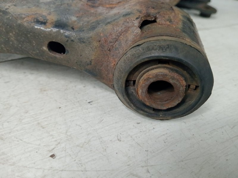 Рычаг передний нижний левый Mazda CX 7 ER 2.3 БЕНЗИН 	L3VDT 2006 (б/у) Киев - изображение 5