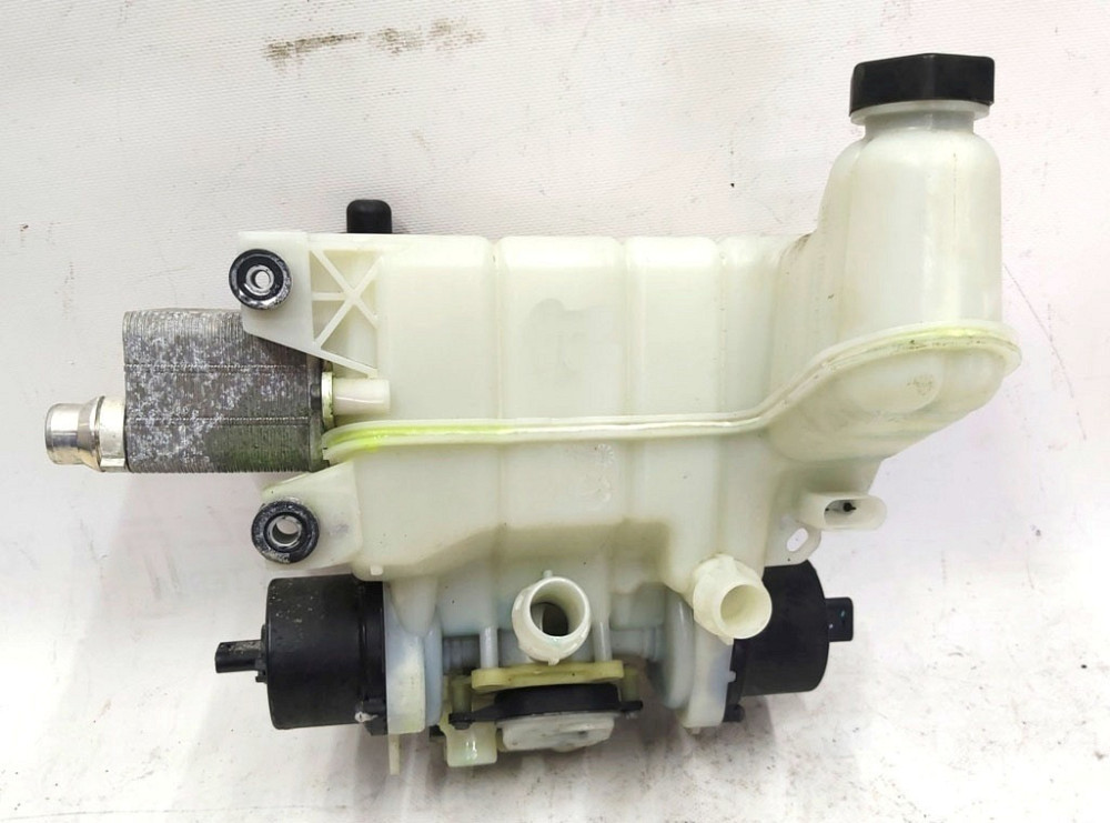 Расширительный бачок охлаждающей жидкости в сборе Tesla model 1097015-00-M Киев - изображение 3