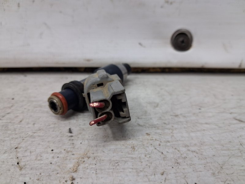 Форсунка топливная Mitsubishi Outlander CU 2.4 БЕНЗИН 4G69 2003 (б/у) Київ - зображення 2