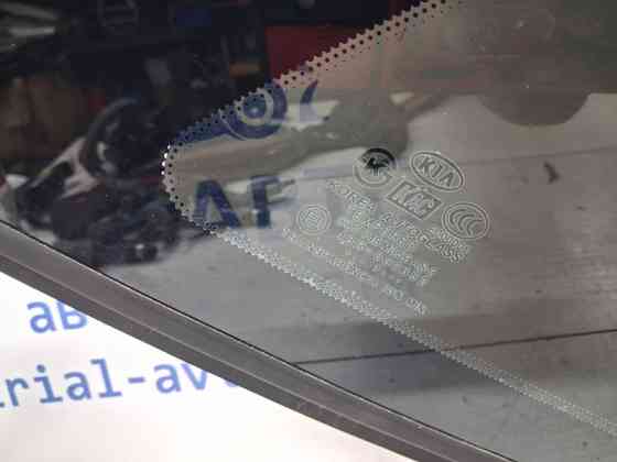 Стекло в кузов заднее правое Kia Sorento BL 2.5 DIESEL D4CB 2002 (б/у) Киев