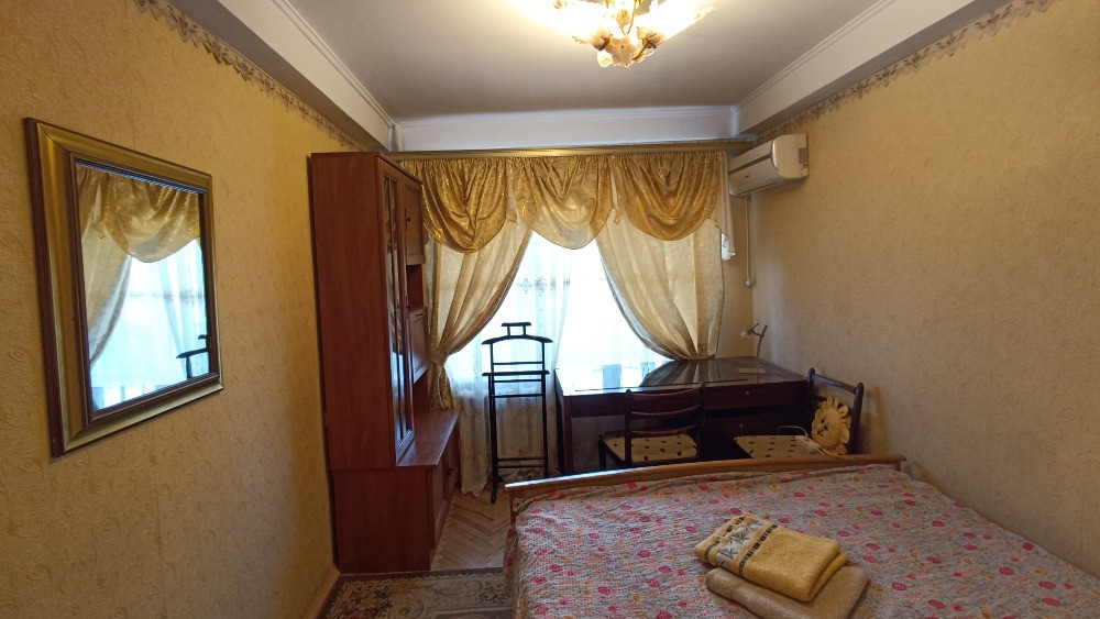 4-комнатная квартира в Киеве посуточно центр, метро Дворец Спорта, Кловская, Печерская Київ - зображення 8