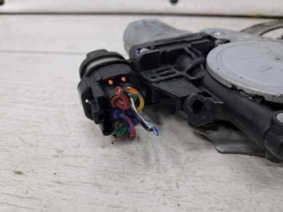 Стеклоподъемник передний правый Mitsubishi L200 KB 2.5 DIESEL 4D56 2006 (б/у) Киев