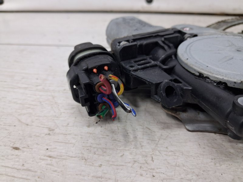 Стеклоподъемник передний правый Mitsubishi L200 KB 2.5 DIESEL 4D56 2006 (б/у) Київ - зображення 3