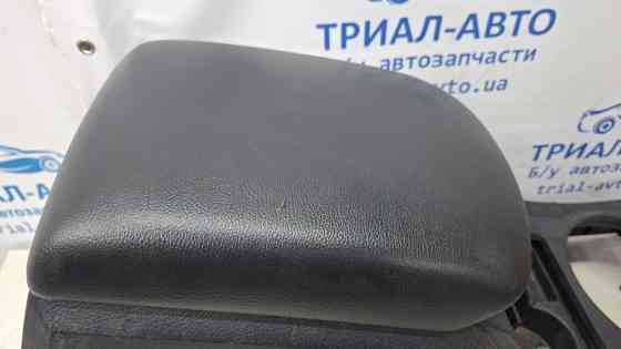 Подлокотник SsangYong Actyon 2005-2010 7790032010LAM (Арт. 75295) Киев