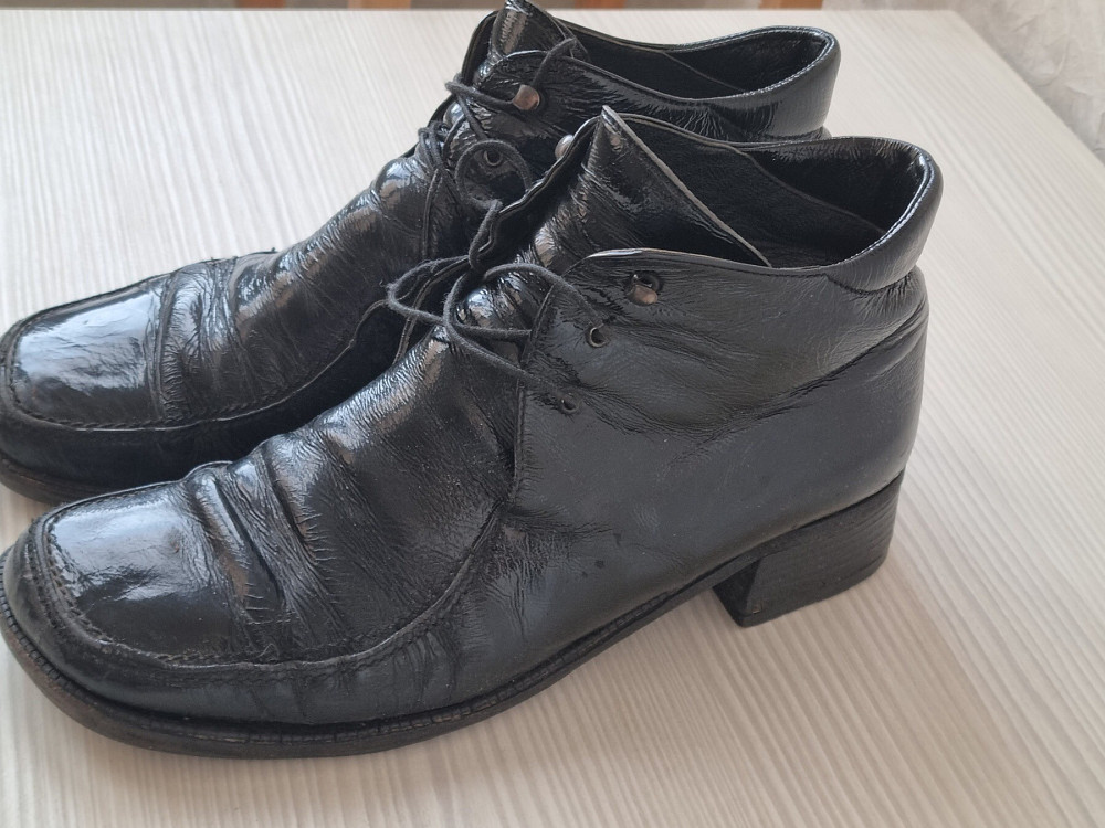 Продам женские лакированные ботинки,р.39.5-40,натуральная кожа Киев - изображение 1