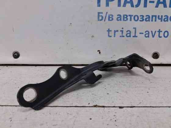 Петля капота правая Toyota Avensis T25 2.2 DIESEL 2ADFTV 2002 (б/у) Киев