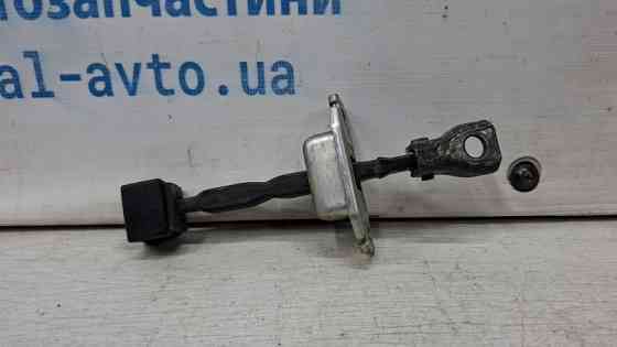 Ограничитель двери задний правый Mitsubishi Lancer 10 2.0 БЕНЗИН 4B11 2007 (б/у) Київ