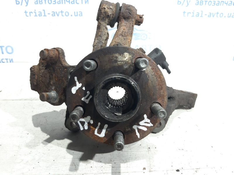 Кулак поворотный правый со ступицей Toyota Avensis T25 1.8 БЕНЗИН 1ZZFE 2002 (б/у) Киев - изображение 2