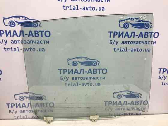 Стекло двери заднее правое Nissan Tiida C11 1.6 БЕНЗИН HR16 2004 (б/у) Киев