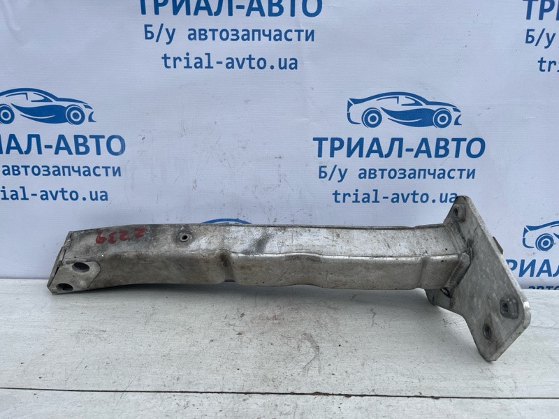 Кронштейн усилителя переднего бампера Jeep Cherokee KL 2.4 БЕНЗИН ED6 2013 лев. (б/у) Киев - изображение 1