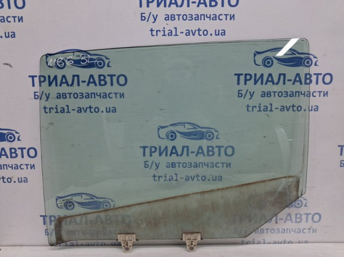 Стекло двери заднее левое Renault Megane 3 1.5 DIESEL K9K 2008 (б/у) Київ - зображення 1