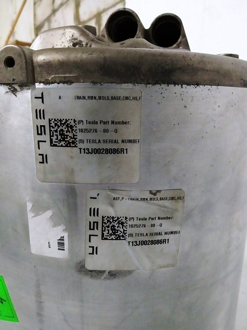 Крышка инвертора мотора Tesla model S 1025276-00-Q Киев - изображение 4