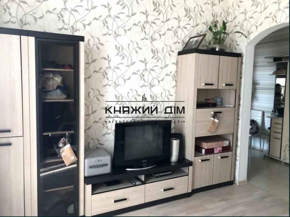 Продаж 1-кімнатної квартири по Олеся Гончара Киев - изображение 1