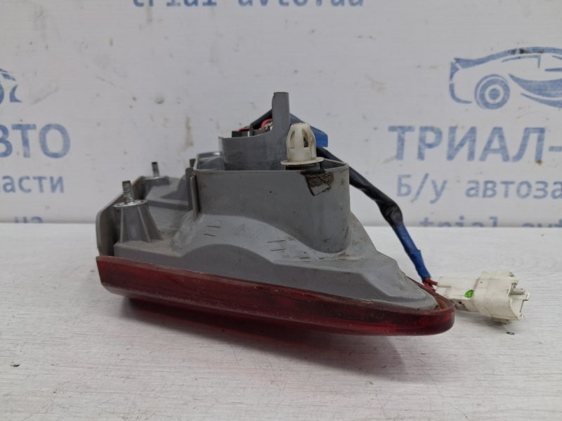 Фонарь задний внутренний правый Toyota Camry XV40 2.4 БЕНЗИН 2AZFE 2006 (б/у) Киев - изображение 4