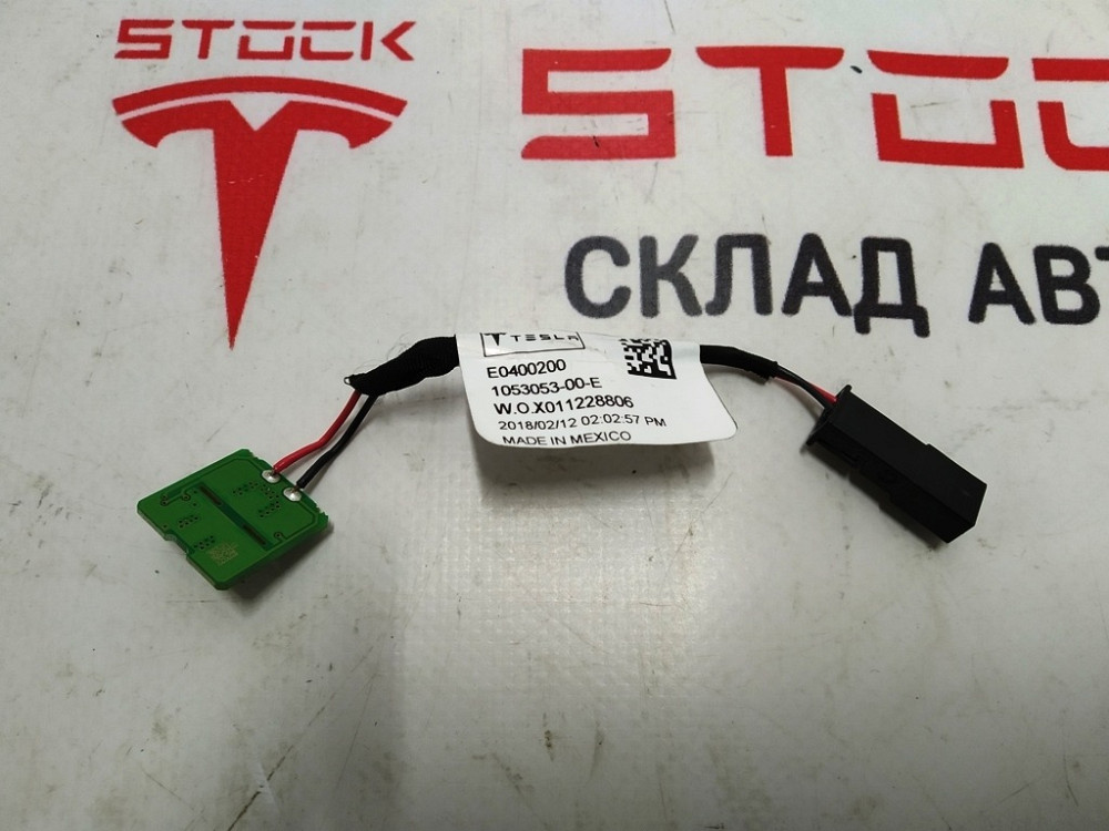 Элемент электропроводки подсветки двери передней левой Tesla model X 1053053-00-E Киев - изображение 2