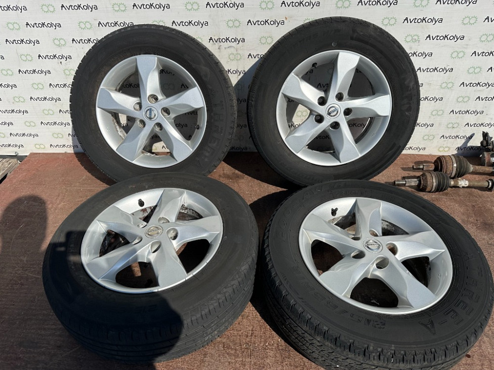 Диск литой с шиной 215/65 R16 Nissan Qashqai 2007-2013 Ковель - изображение 1