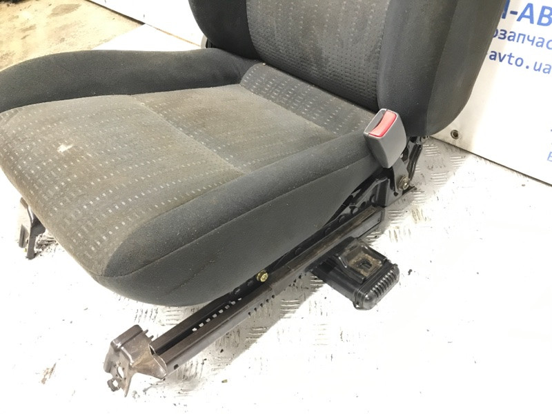 Сиденье переднее правое Mitsubishi Pajero Sport K9 2.5 DIESEL 4D56 1996 (б/у) Київ - зображення 2