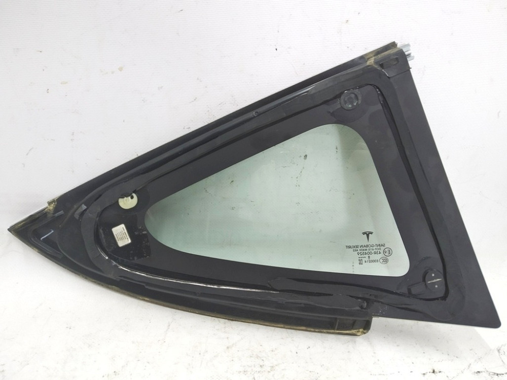 Стекло крыла заднего левого (форточка) с хромом Tesla model 3 1098757-00-G Киев - изображение 2