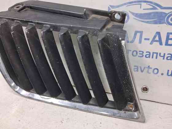 Решетка радиатора Mitsubishi L200 KB 2.5 DIESEL 4D56 2006 лев. (б/у) Киев