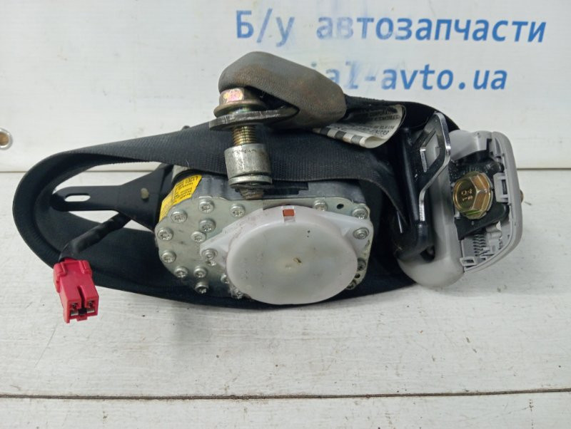 Ремень безопасности передний правый Mitsubishi Pajero Wagon 3 3.2 ДИЗЕЛЬ 4M41 1999 (б/у) Київ - зображення 1