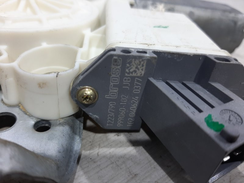 Стеклоподъемник задний правый Toyota Avensis 2002-2010 6983005100 (Арт. 26416) Киев - изображение 5