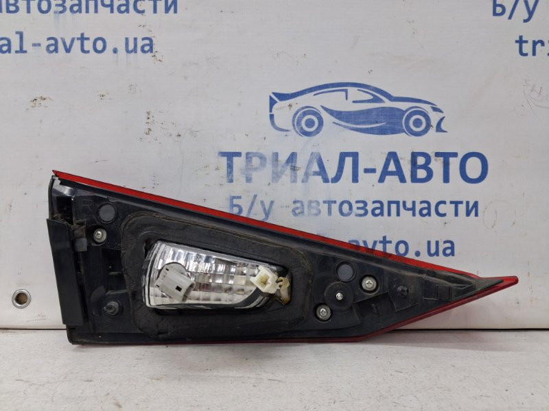 Фонарь задний внутренний правый Mazda 3 BM 2.2 DIESEL 2013 (б/у) Київ - зображення 4